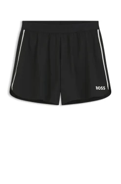 Active dual-layer shorts with moisture management