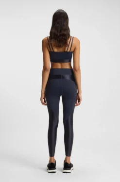 Active leggings with mesh inserts