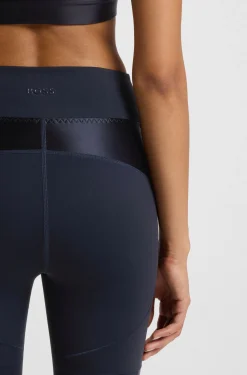 Active leggings with mesh inserts