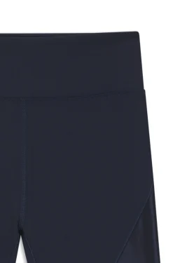Active leggings with mesh inserts