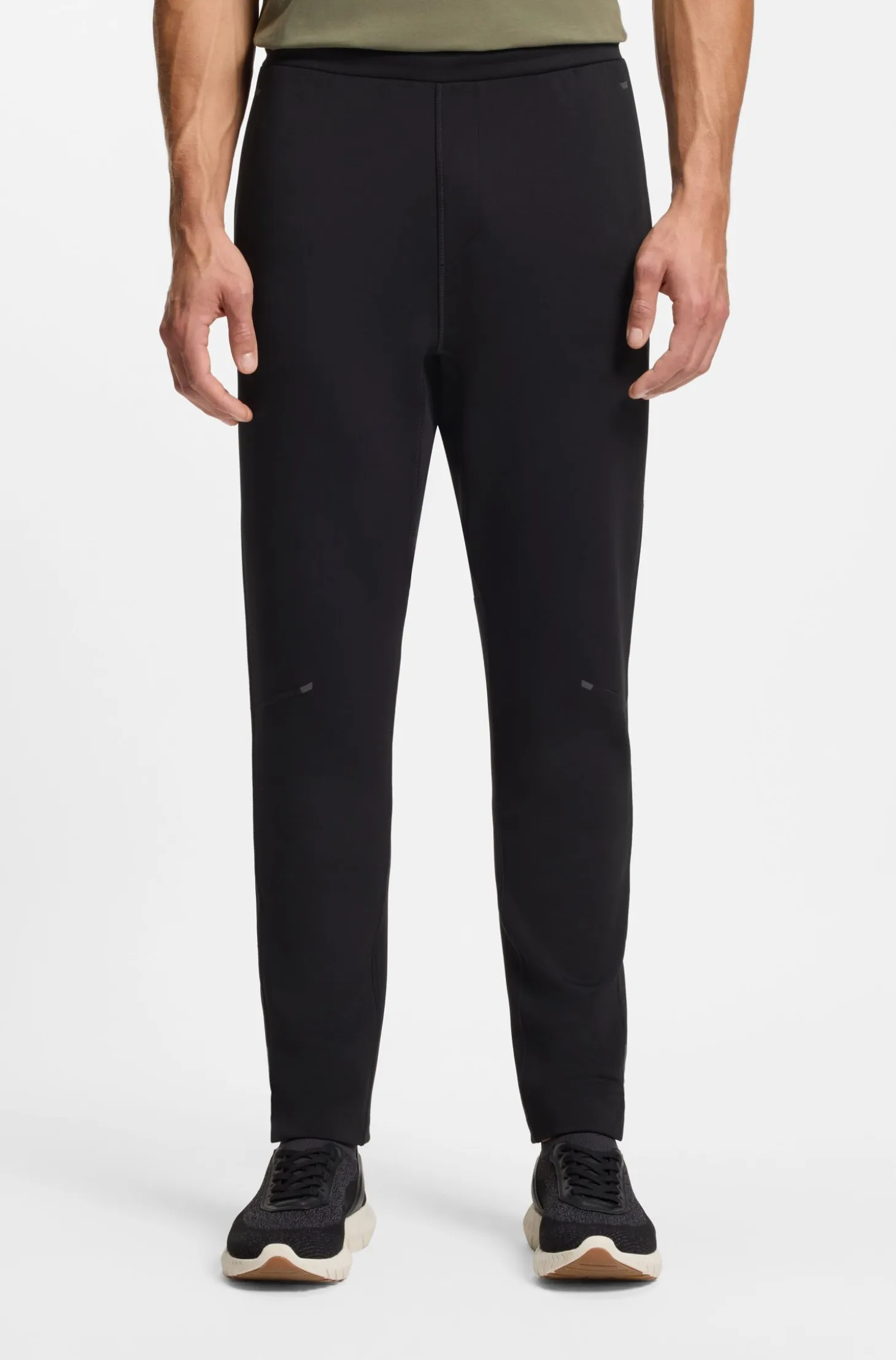 Active Quick-dry trousers with reflective branding
