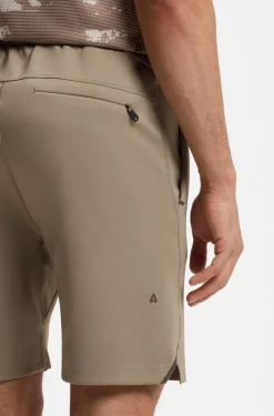 Active shorts in quick-dry fabric with reflective logo