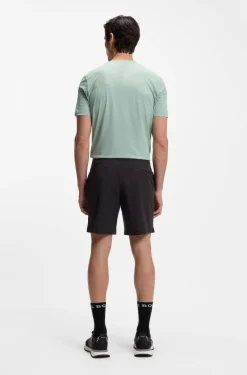 Active water-repellent shorts with four-way stretch