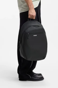 Backpack with contrast logo