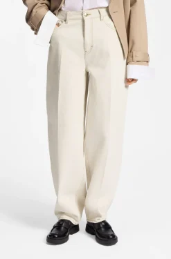 Barrel-fit jeans in ecru denim