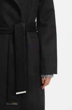Belted formal coat in virgin wool and cashmere