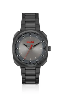 Black-plated watch with link bracelet