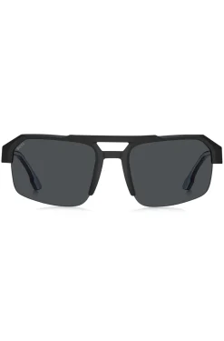 Black sunglasses with temple insert and logo