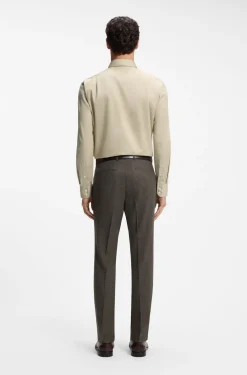 Casual-fit cotton shirt with spread collar