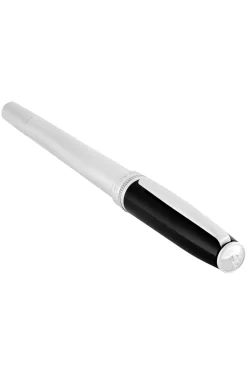 Chrome-plated fountain pen with black-lacquered cap
