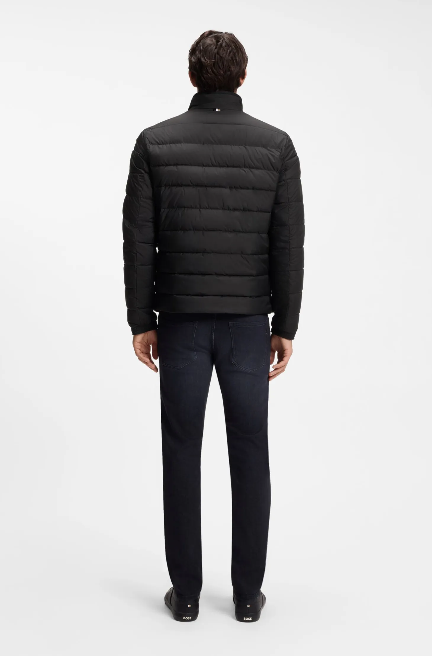 Classic padded jacket with a zip closure