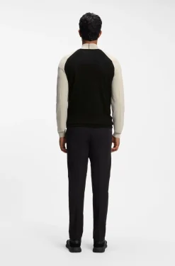 Colour-blocked sweater with zip neck