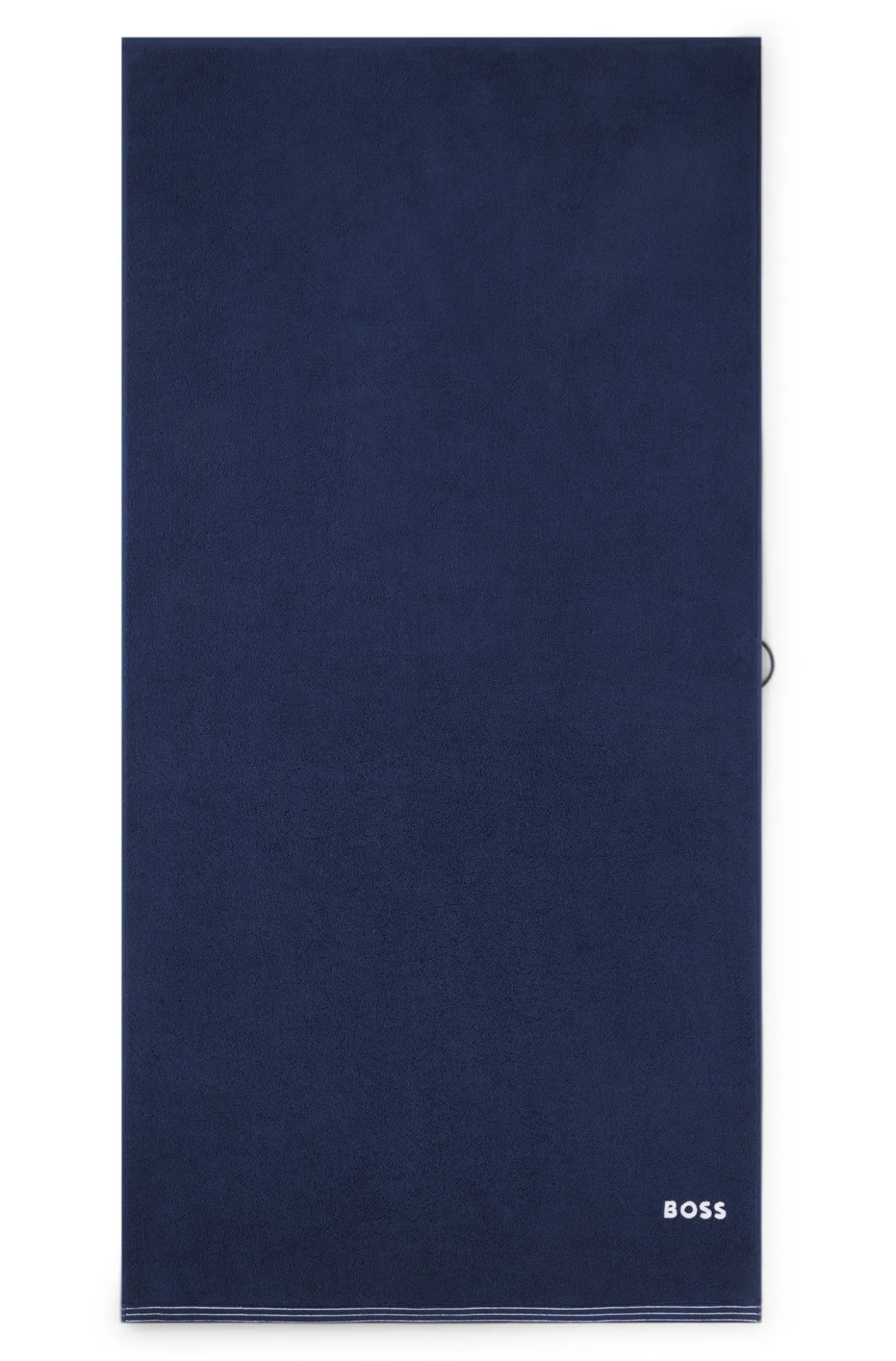 Cotton bath towel with contrast embroidered logo