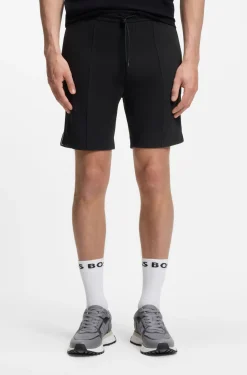 Cotton-blend shorts with piped trims