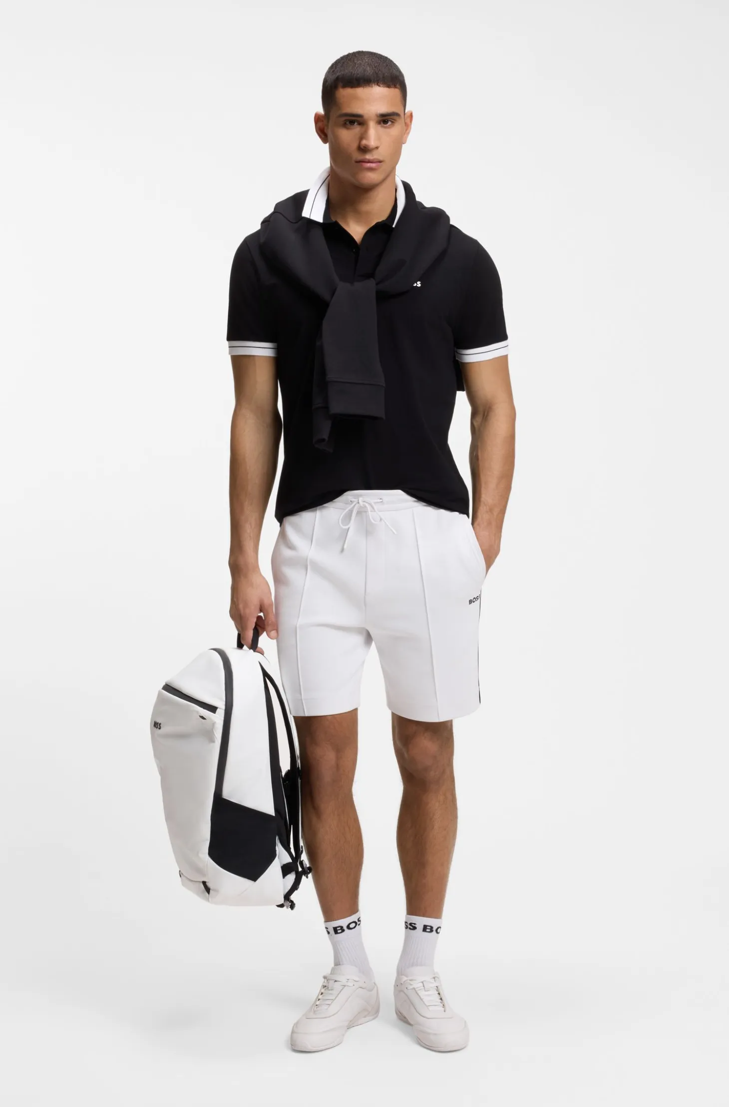 Cotton-blend shorts with piped trims