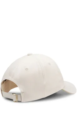 Cotton cap with metal logo lettering
