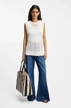 Cotton top with mesh structure