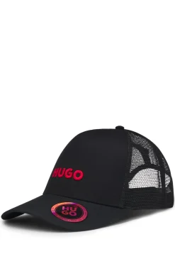 Cotton-twill cap with mesh panels