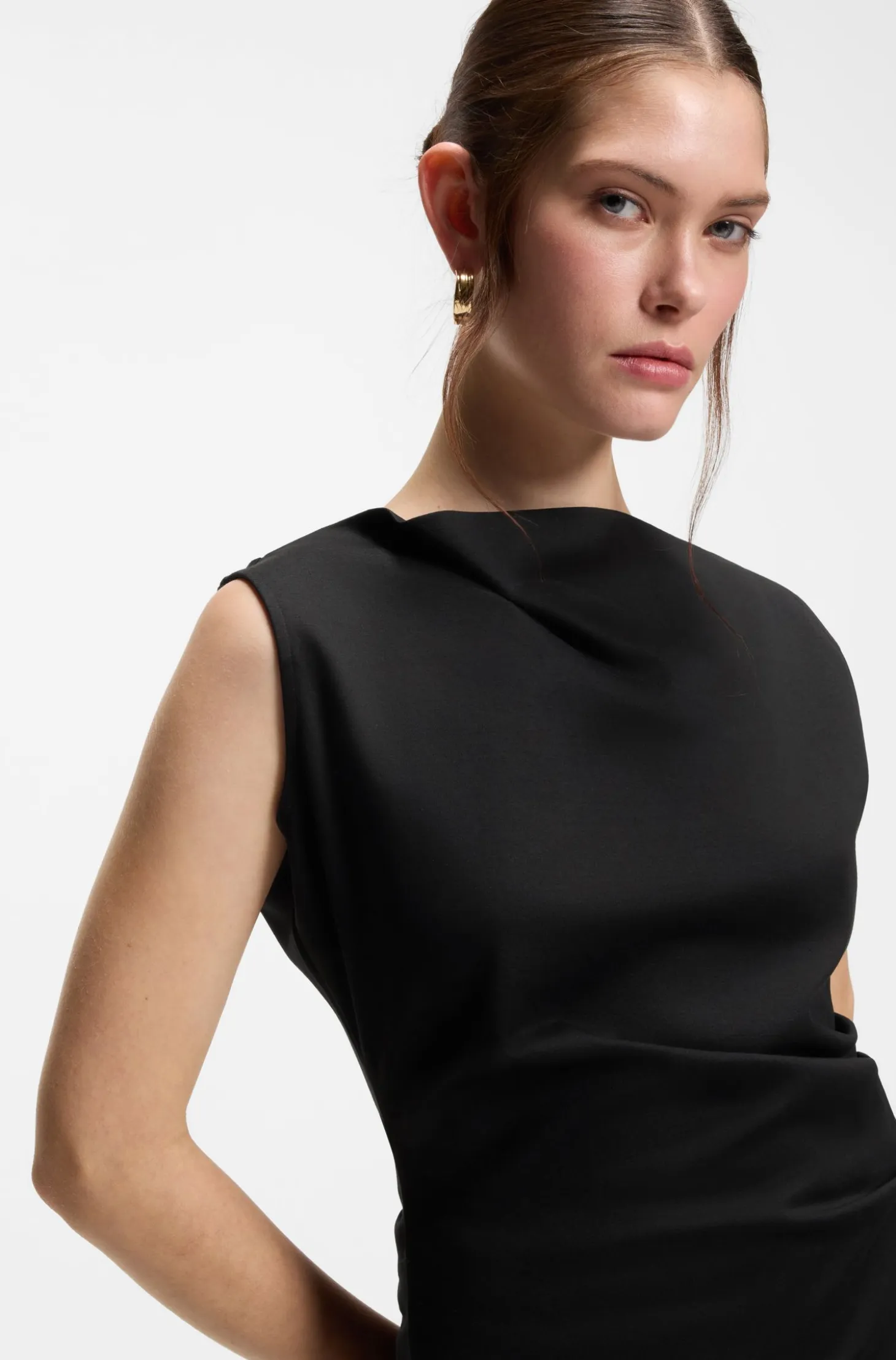 Cowl-neck asymmetric top in mercerised cotton