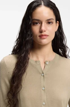 Cropped cardigan with rear ribbed detail