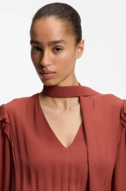 Detachable-scarf dress in crepe georgette
