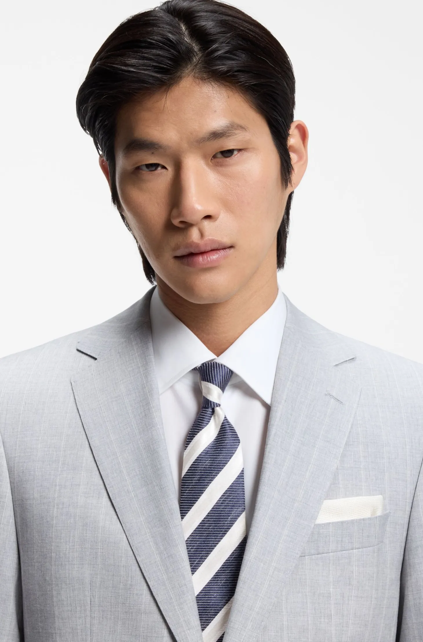 Diagonal-stripe tie in linen-silk jacquard