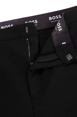 Equestrian knee-grip breeches in power-stretch material