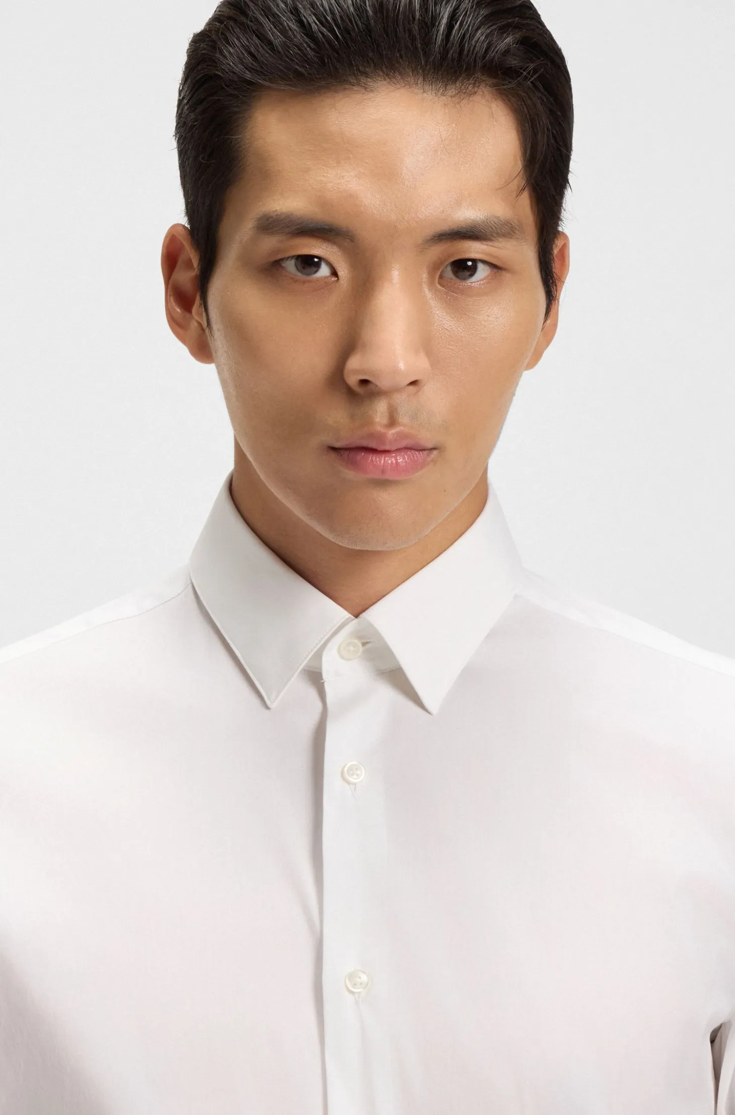 Extra-slim-fit shirt in easy-iron cotton-blend poplin