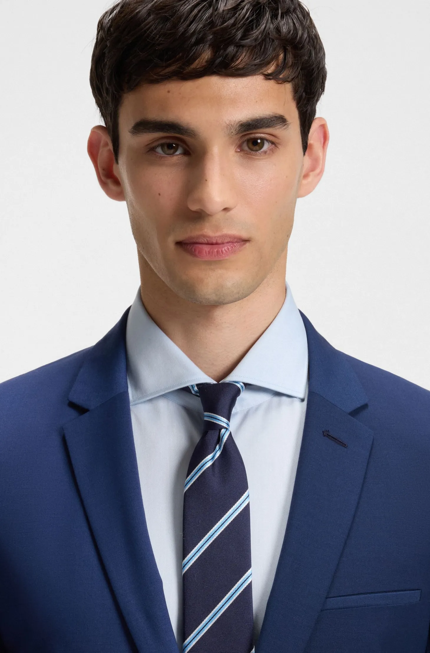 Extra-slim-fit suit in a wool blend