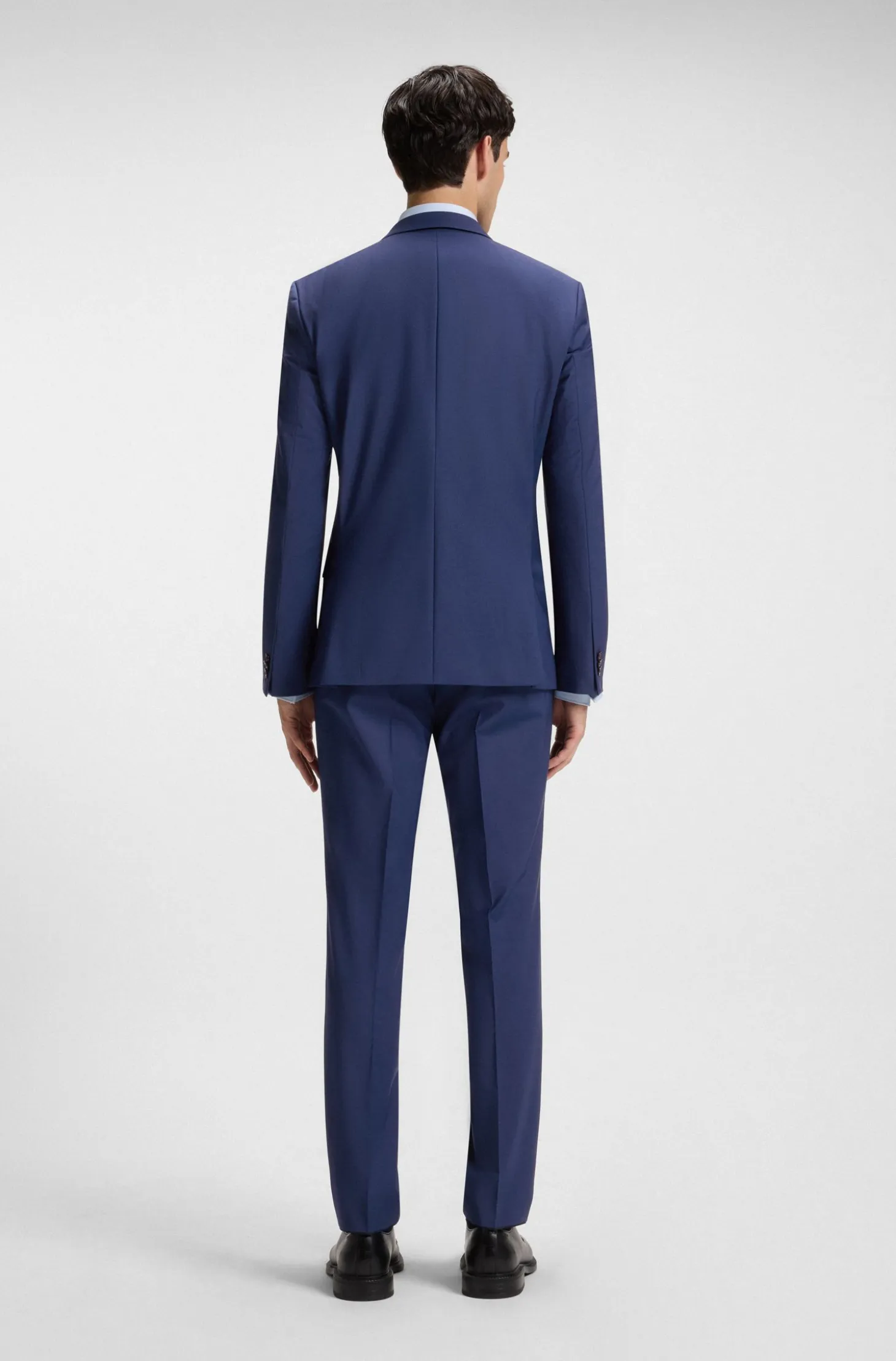 Extra-slim-fit suit in a wool blend