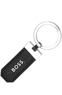 Gift-boxed key ring in grained leather with logos