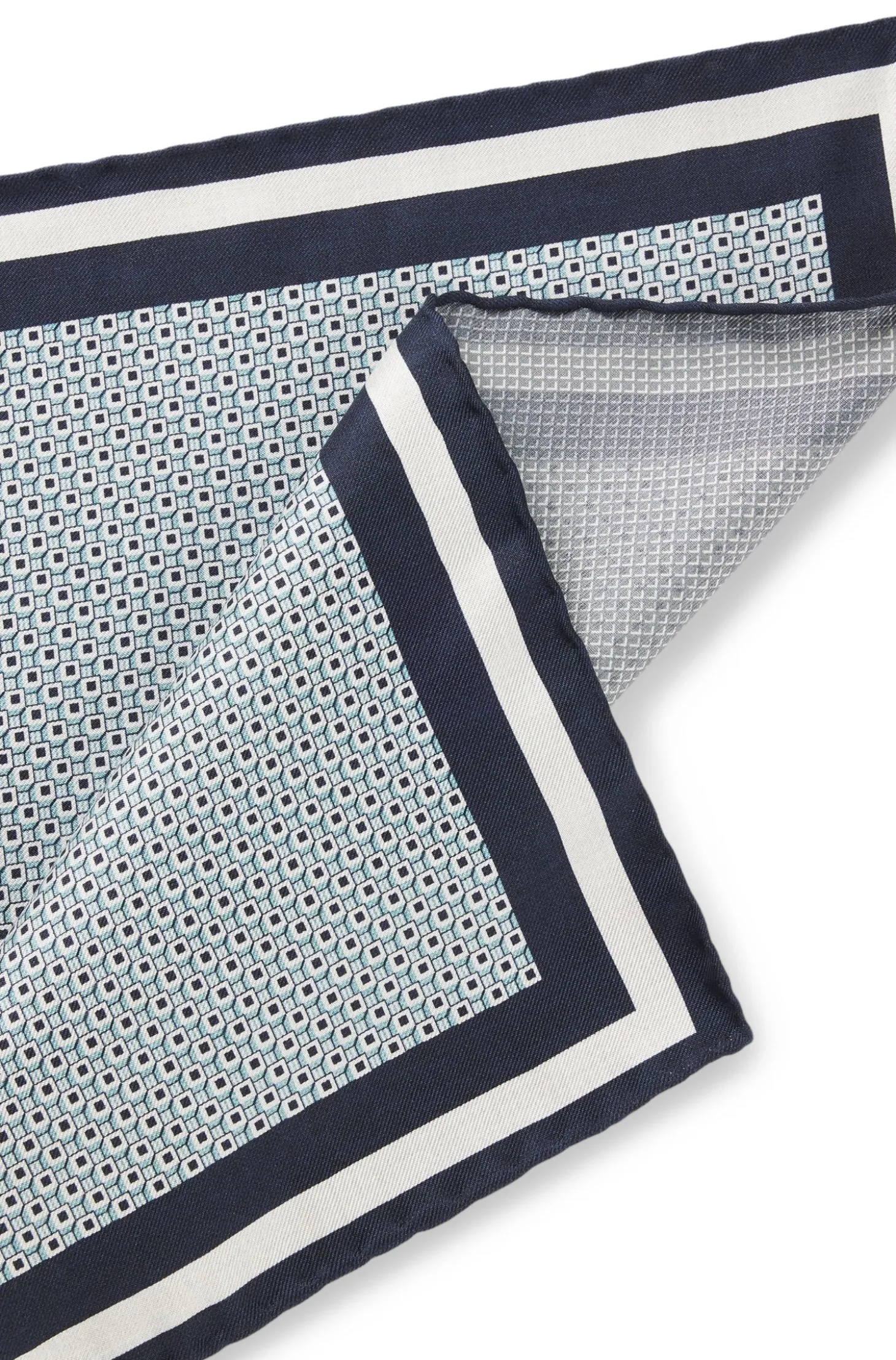 Hand-made pocket square in silk