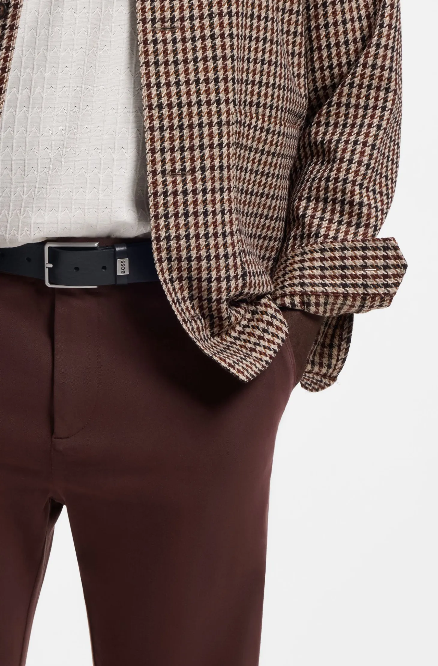 Italian-leather belt with logo keeper