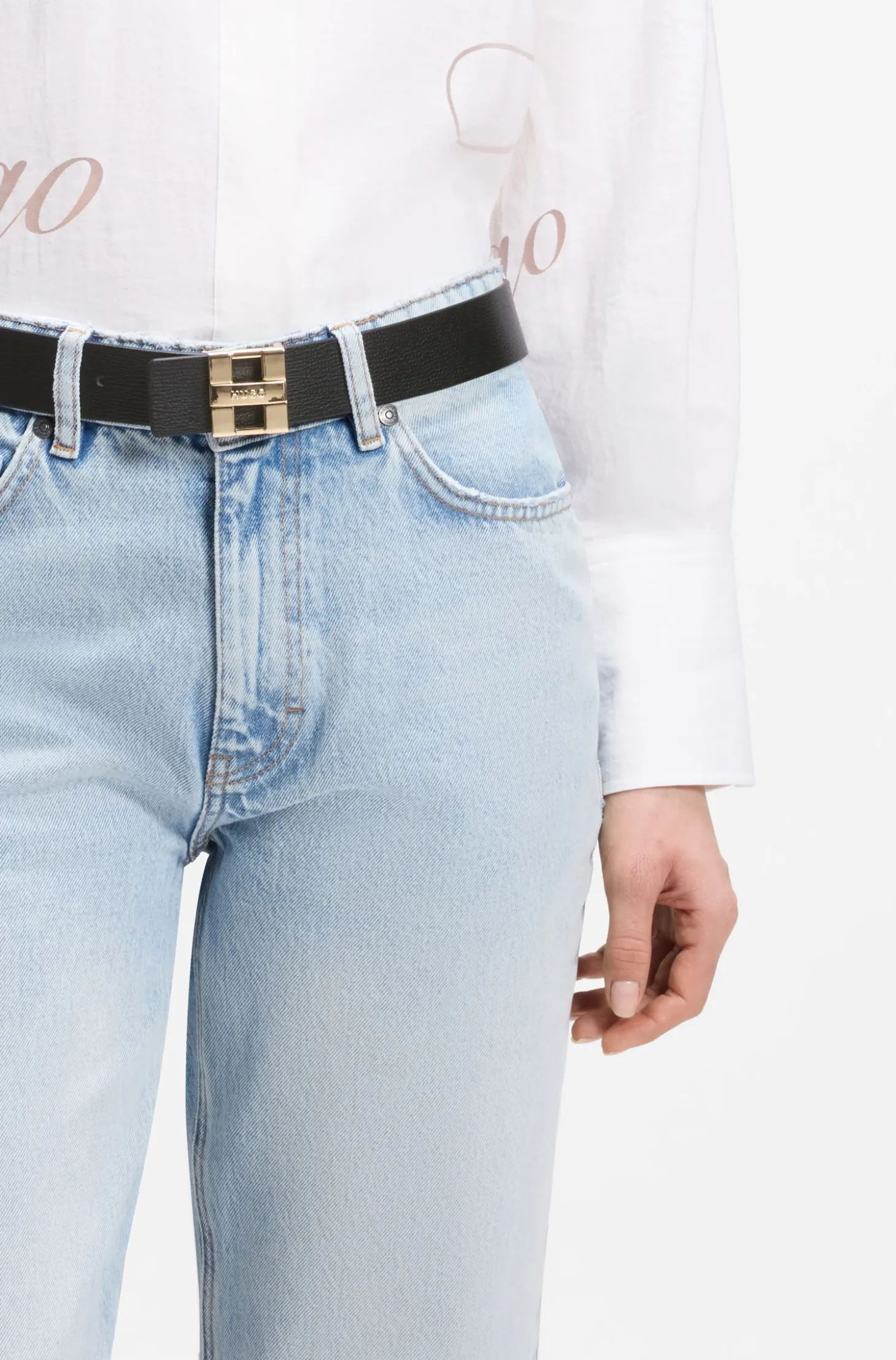Italian leather belt with metal logo letters