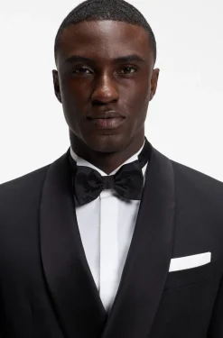 Italian-made pocket square in easy-iron cotton