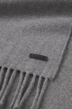 Italian-made scarf in wool with logo patch