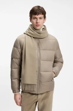 Italian-made scarf in wool with logo patch