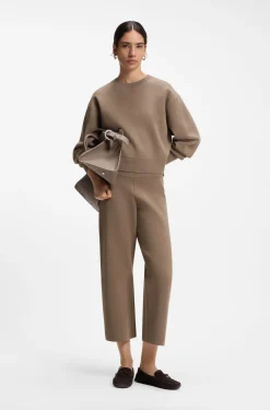 Knitted trousers in stretch fabric
