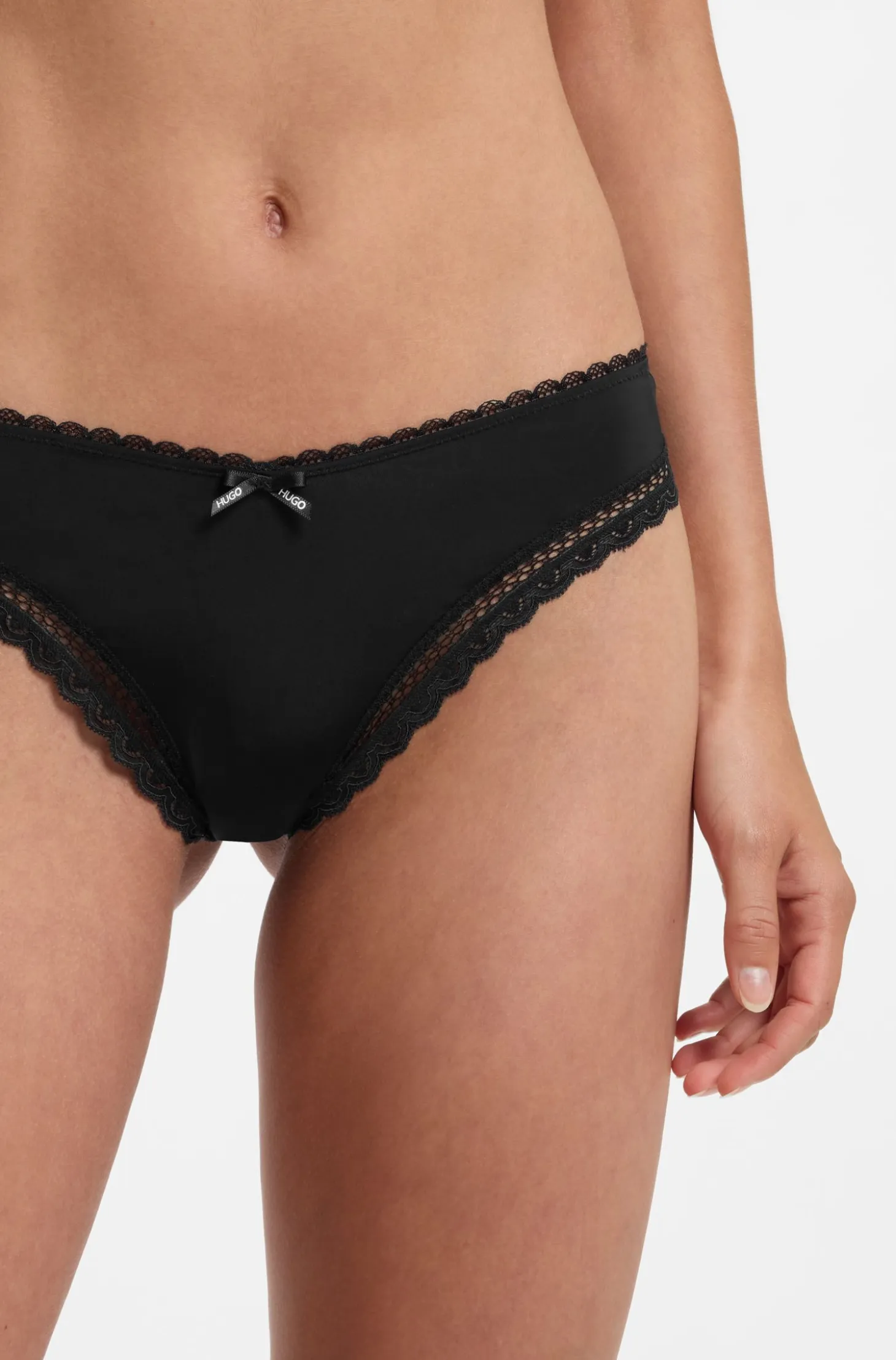 Lace-trim thong in stretch microfibre