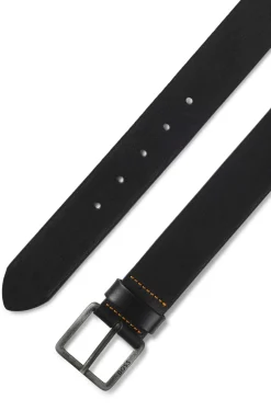 Leather belt with logo buckle