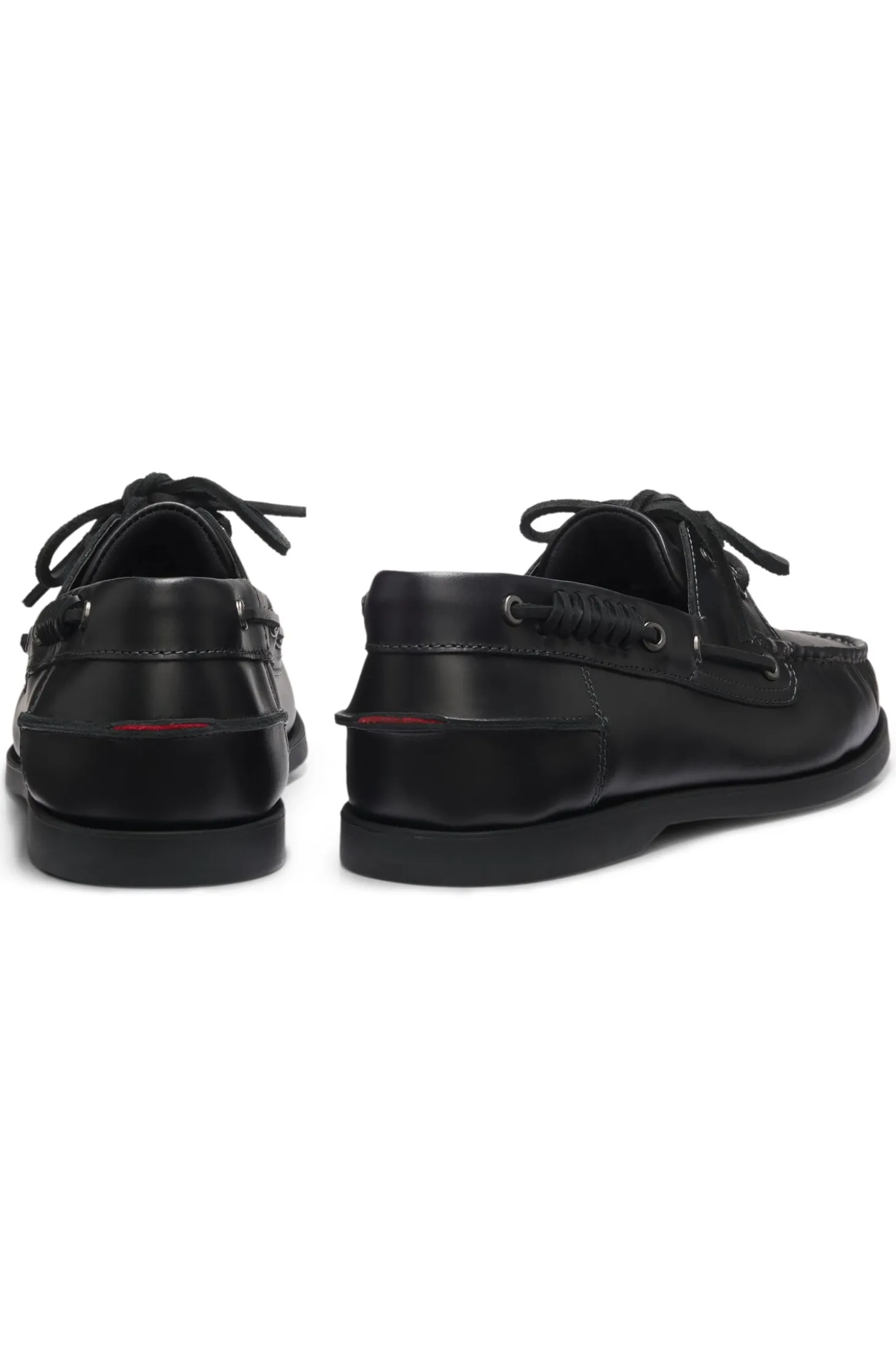 Leather boat shoes with lacing detail