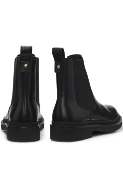 Leather Chelsea boots with gold-tone Double B monogram