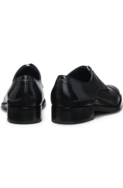 Leather Derby shoes with brogue details