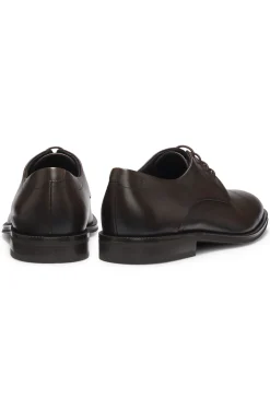 Leather Derby shoes with cap toe