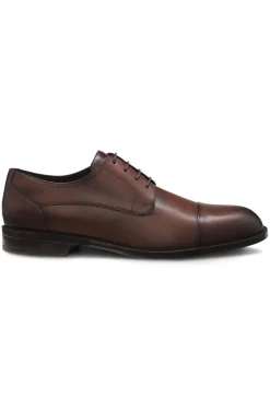 Leather Derby shoes with cap toe