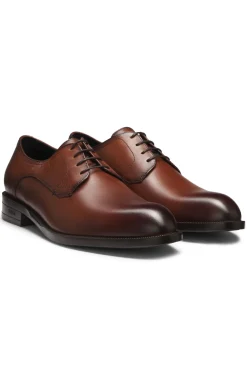 Leather Derby shoes with stitching details