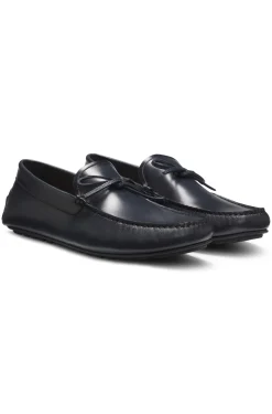 Leather driver moccasins with bow trim