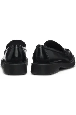 Leather loafers with penny trim and stacked logo