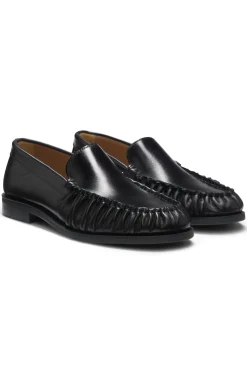 Leather loafer with ruched detailing