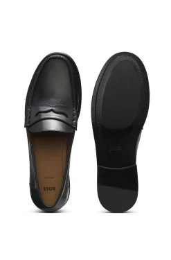 Leather moccasins with penny trim